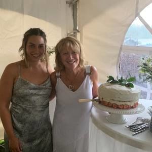 Meet your Posher, Caitlin a